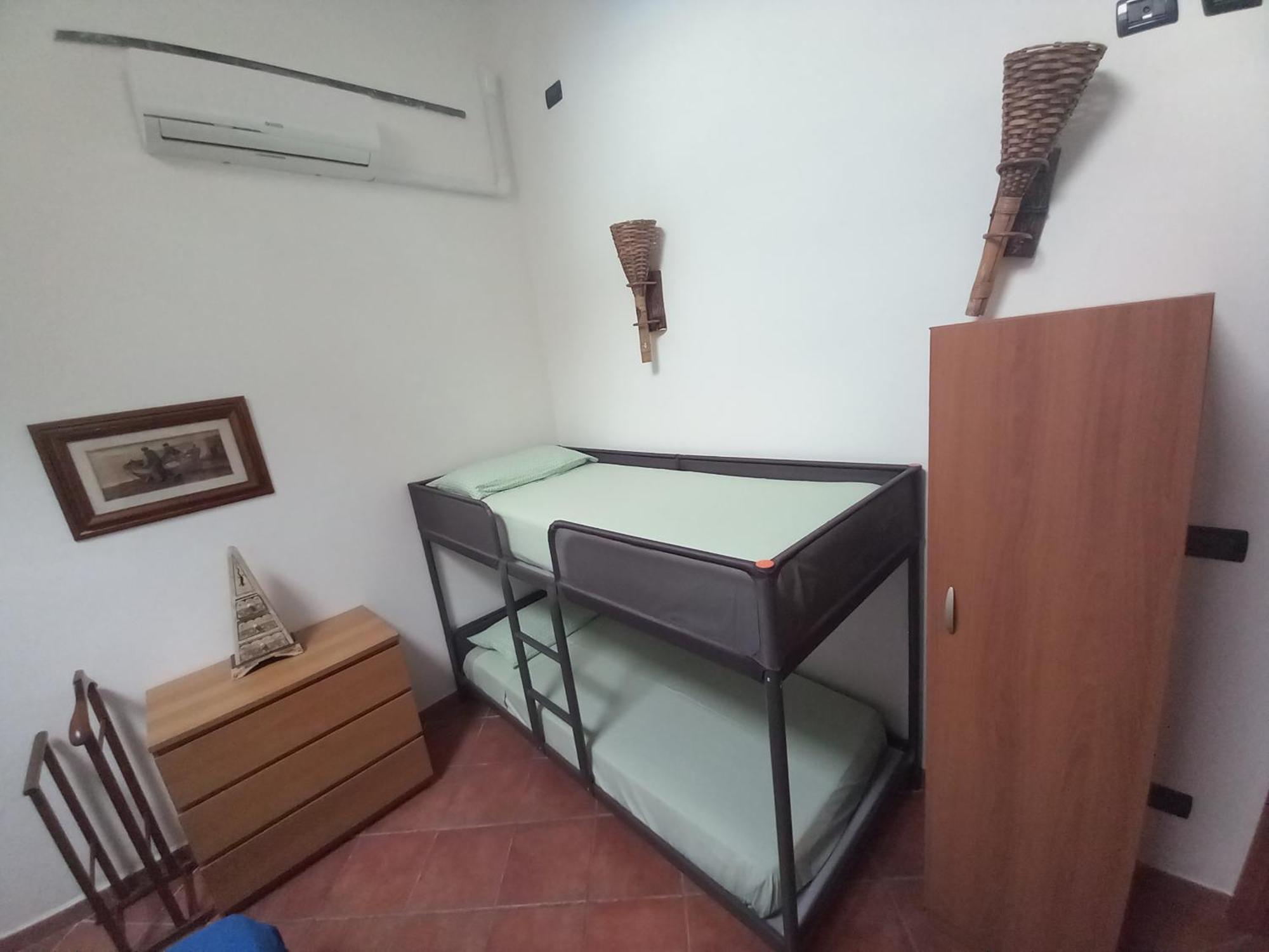 ליבורנו "La Casita", 2 Floors Apartment, Private Parking 1 Car Or 2 Bikes, Air-Cond And Terrace מראה חיצוני תמונה