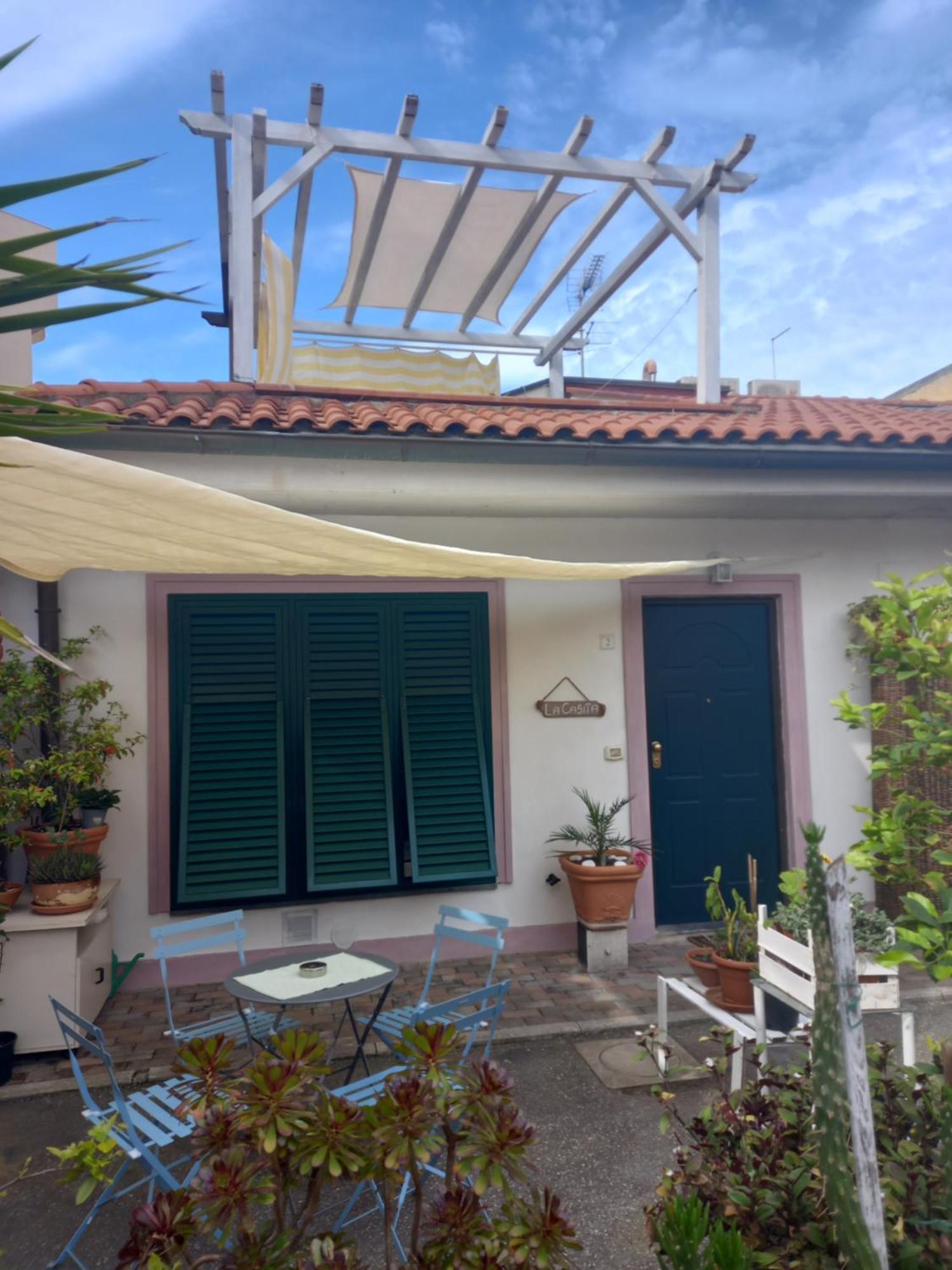ליבורנו "La Casita", 2 Floors Apartment, Private Parking 1 Car Or 2 Bikes, Air-Cond And Terrace מראה חיצוני תמונה