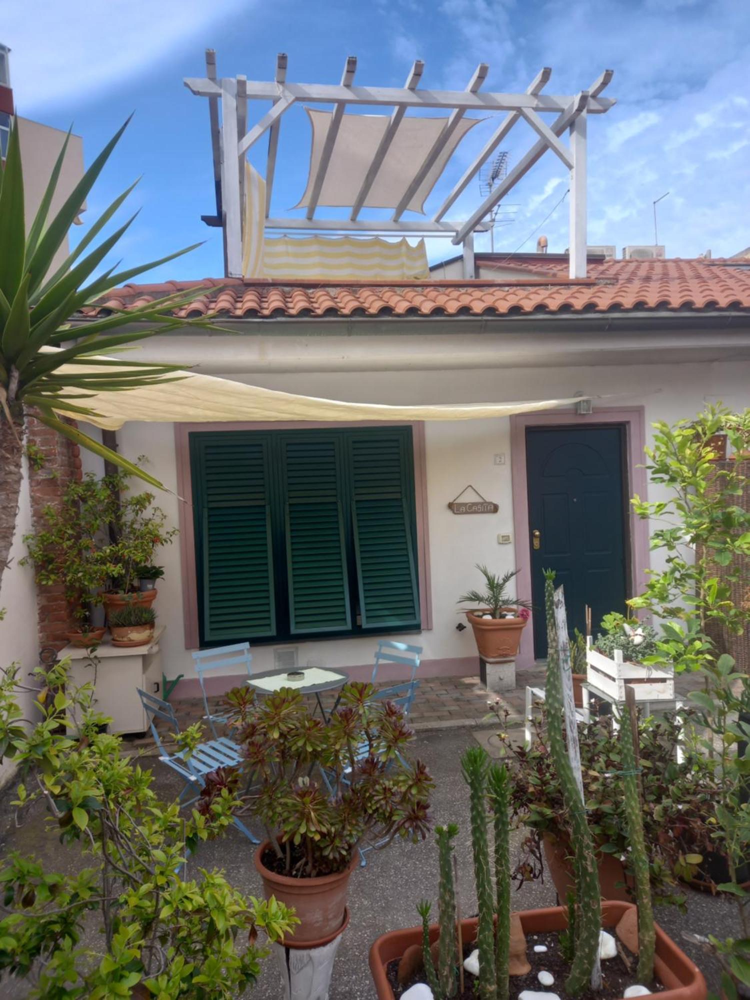 ליבורנו "La Casita", 2 Floors Apartment, Private Parking 1 Car Or 2 Bikes, Air-Cond And Terrace מראה חיצוני תמונה
